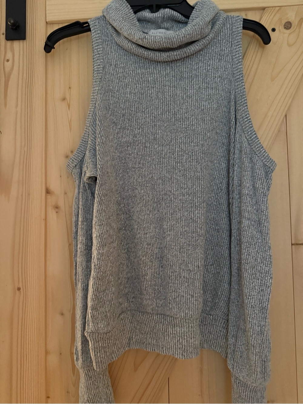 Alison joy Cold-Shoulder Sleeveless Turtleneck Sweater - Light Gray